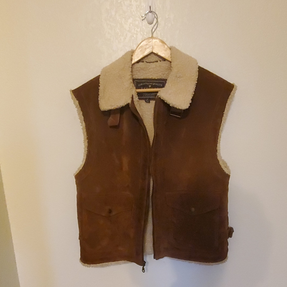 EXPRESS genuine leather vest sherpa medium mens